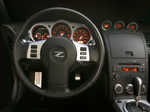 2007 Nissan 350Z Roadster 2D Touring