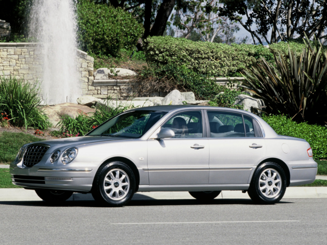 2004 Kia null 4 Door Sedan