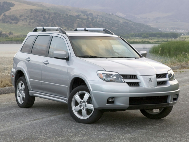 2005 Mitsubishi null Limited 4 Door Utility 2WD