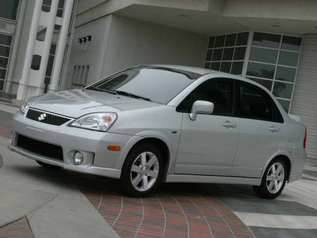 2005 Suzuki null LX 4 Door Sedan AWD