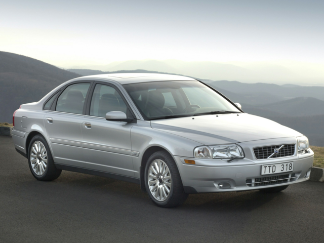 2005 Volvo null 4 Door Sedan T-6
