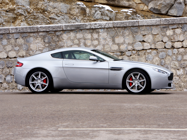 2007 Aston Martin Vantage 2 Door Coupe (manual)