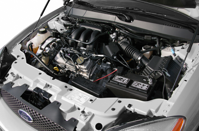 2007 Ford Taurus Sedan 4D SE