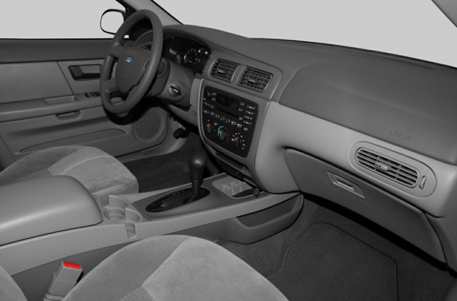 2007 Ford Taurus Sedan 4D SE