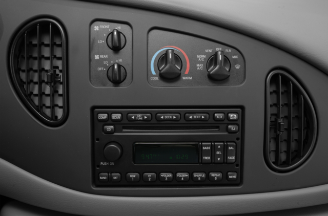 2007 Ford Econoline Chateau Wagon