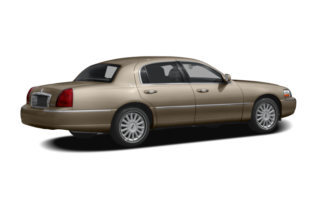 2007 Lincoln Town Car Sedan 4D Signature