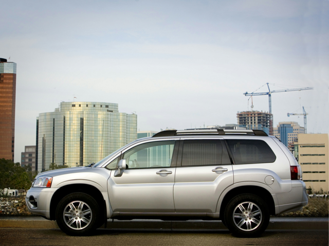 2007 Mitsubishi Endeavor Utility 4D SE AWD