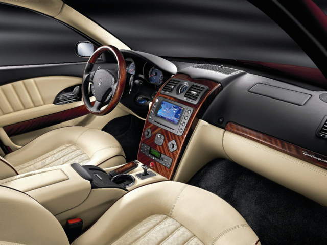 2007 Maserati Quattroporte 4 Door Sedan (Auto)