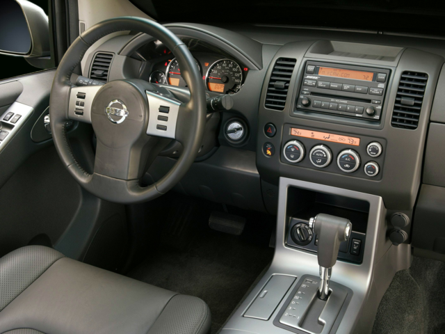 2007 Nissan Pathfinder Utility 4D SE Off-Road 4WD