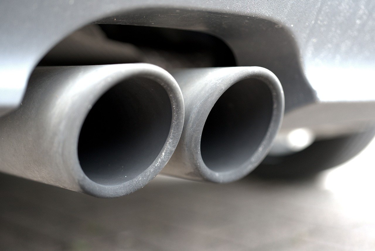 How Hot Does A Car Exhaust Pipe Get?