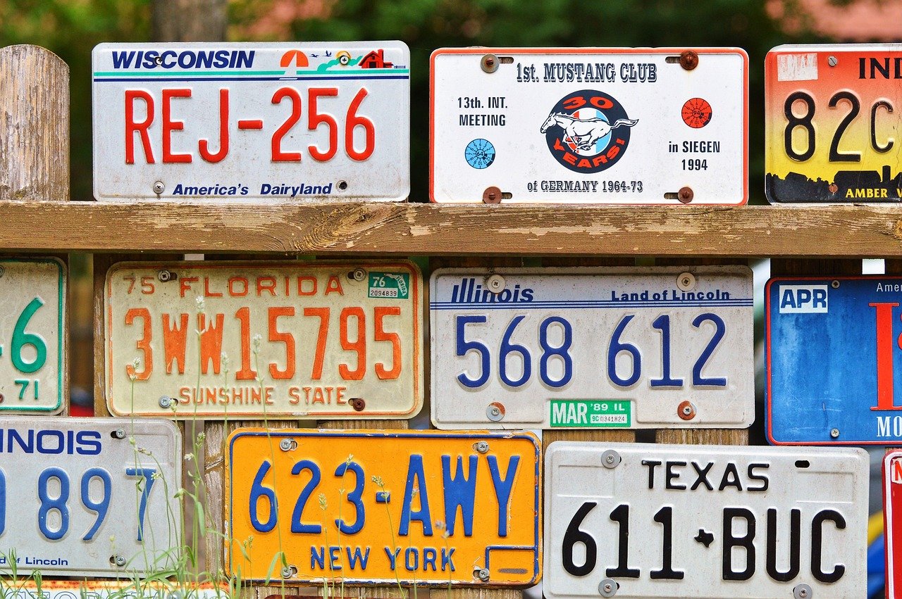  - 50 US States License Plates Set - Replica of Real