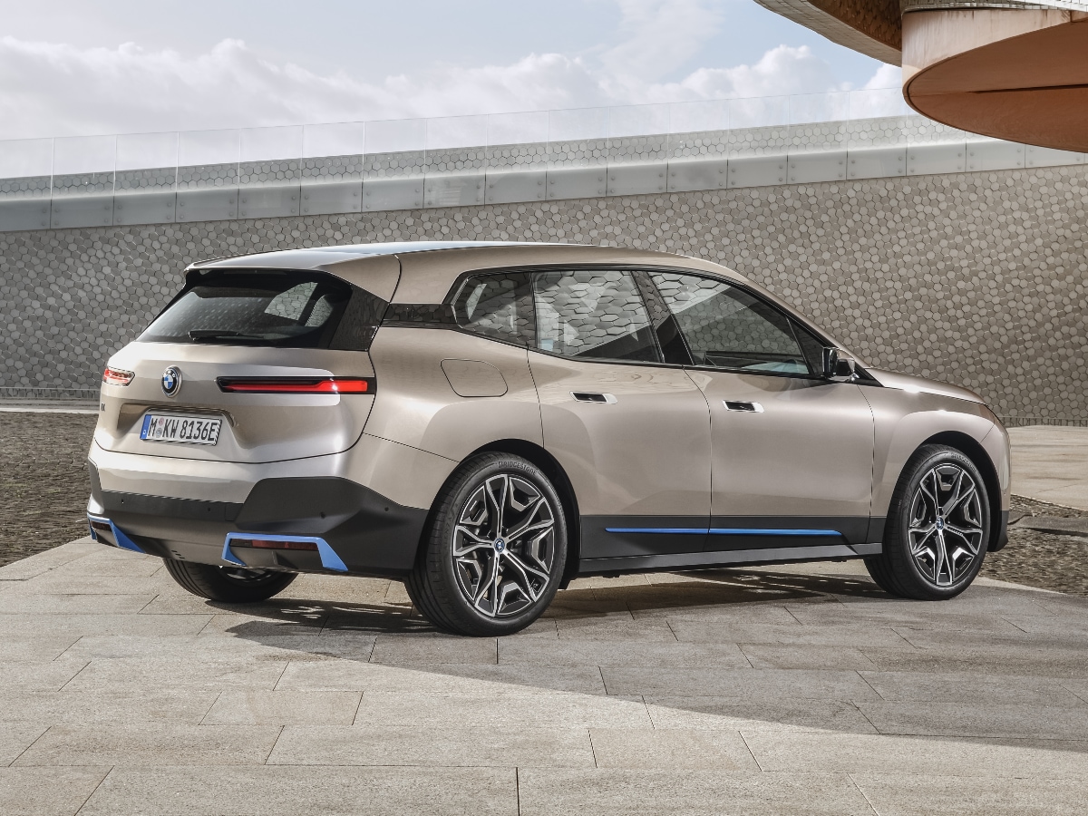 2022 BMW iX Gray Rear View