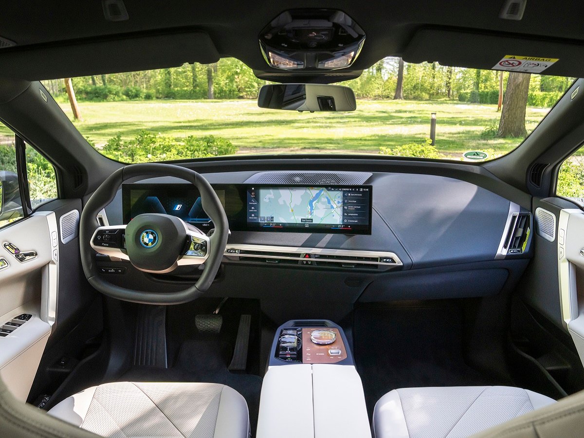 2023 BMW iX M60 Interior Dashboard