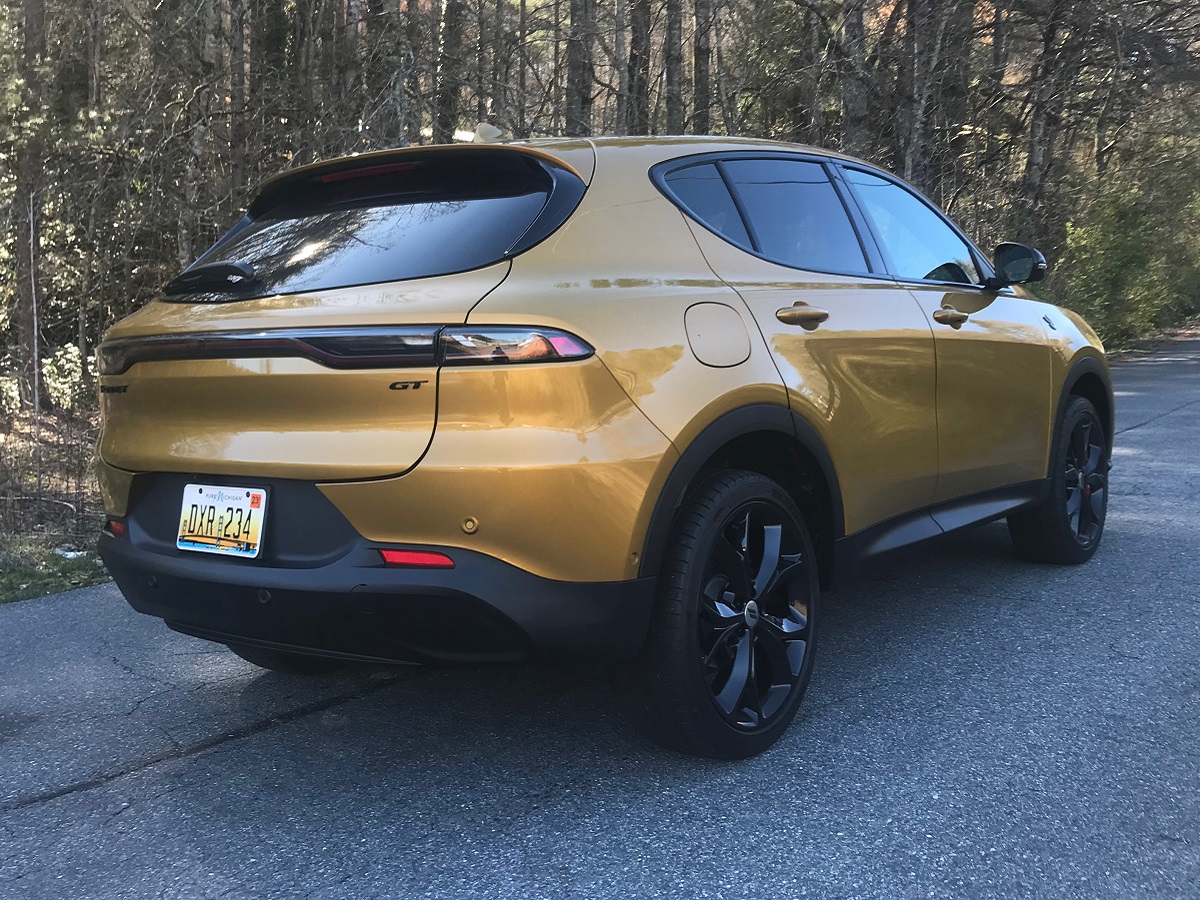 2023 Dodge Hornet GT Plus with Tech Pack and Track Pack Rear Quarter View