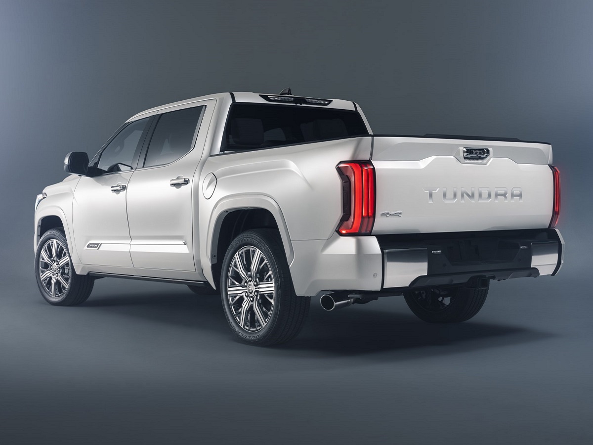 2024 Toyota Tacoma vs. 2023 Toyota Tundra Comparison