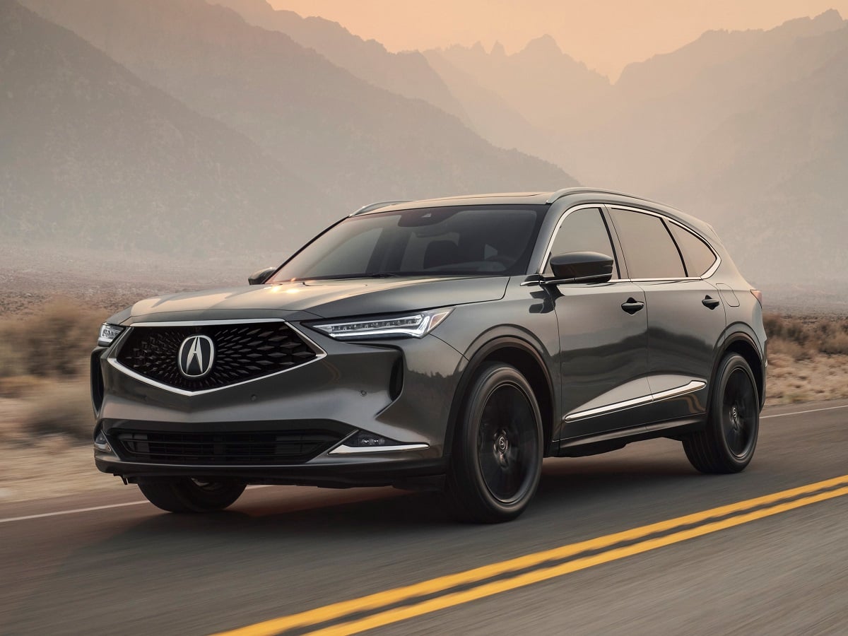 2024 Acura MDX Front Quarter View Action