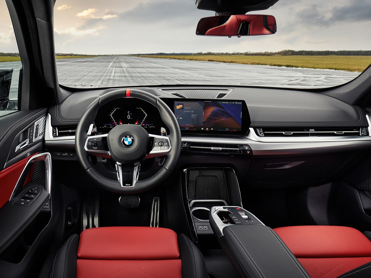 2024 BMW X1 M35i xDrive Interior Dashboard
