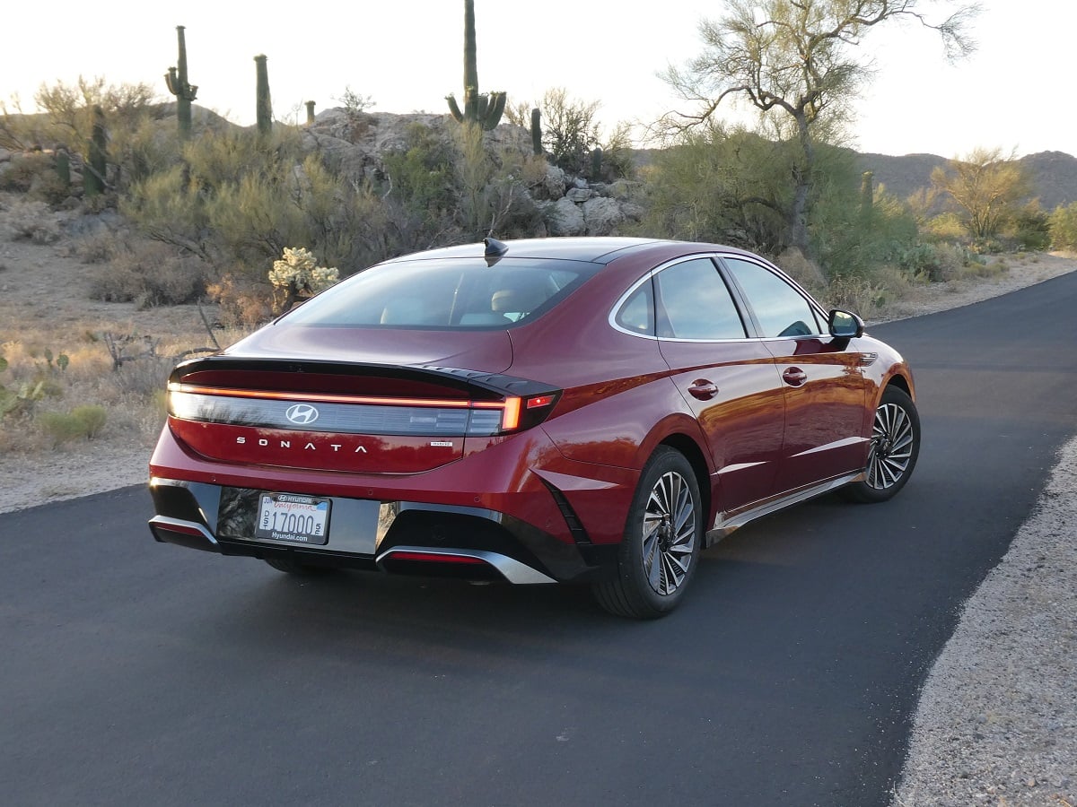 2024 Hyundai Sonata Limited Hybrid Ultimate Red Rear Quarter View