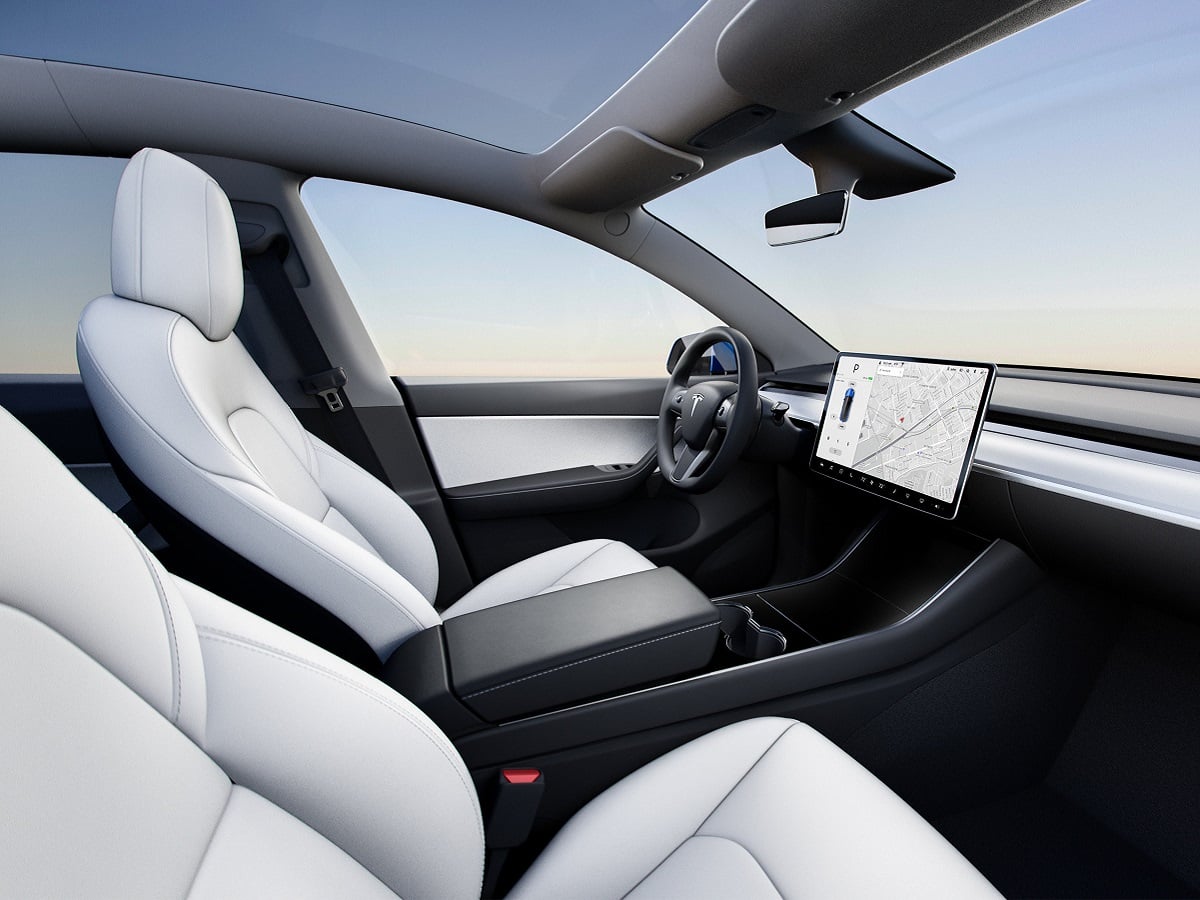 2024 Tesla Model Y Interior Dashboard Front Seats