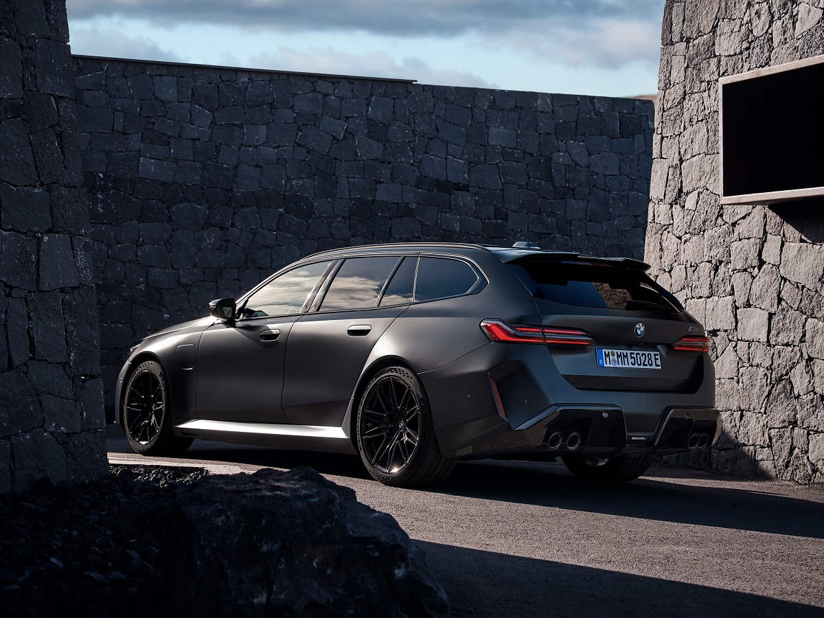 2025 BMW M5 Touring Rear Quarter View European Model