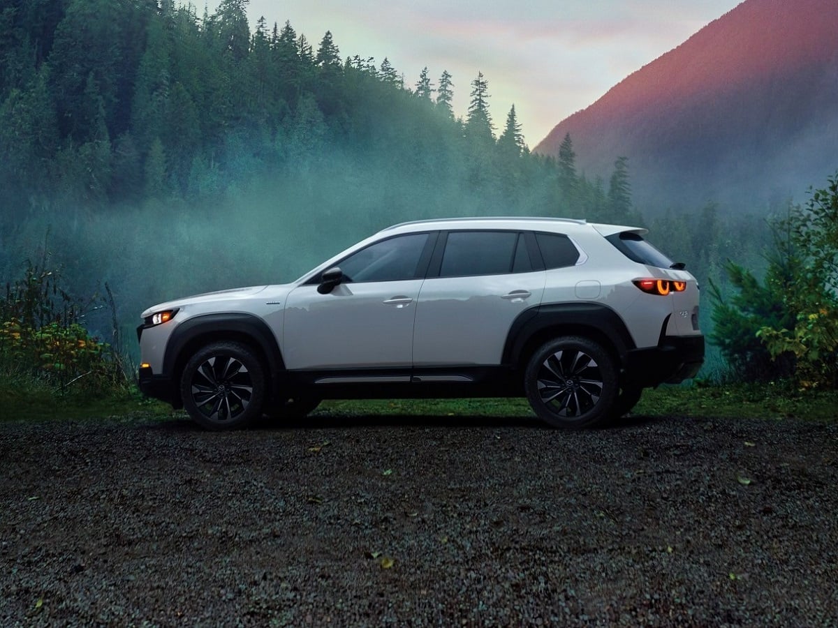 2025 Mazda CX-50 Hybrid Side View