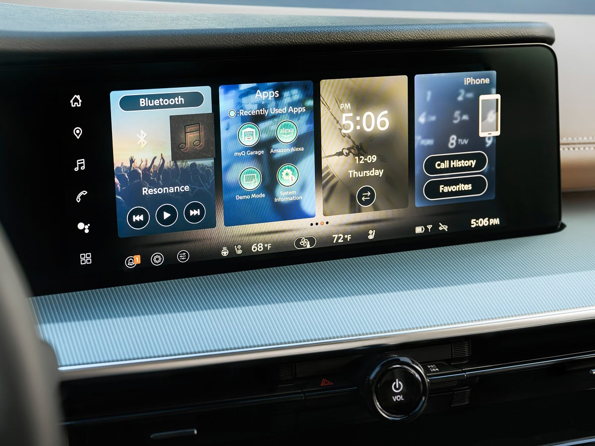 2025 Nissan Murano Platinum Infotainment Touchscreen