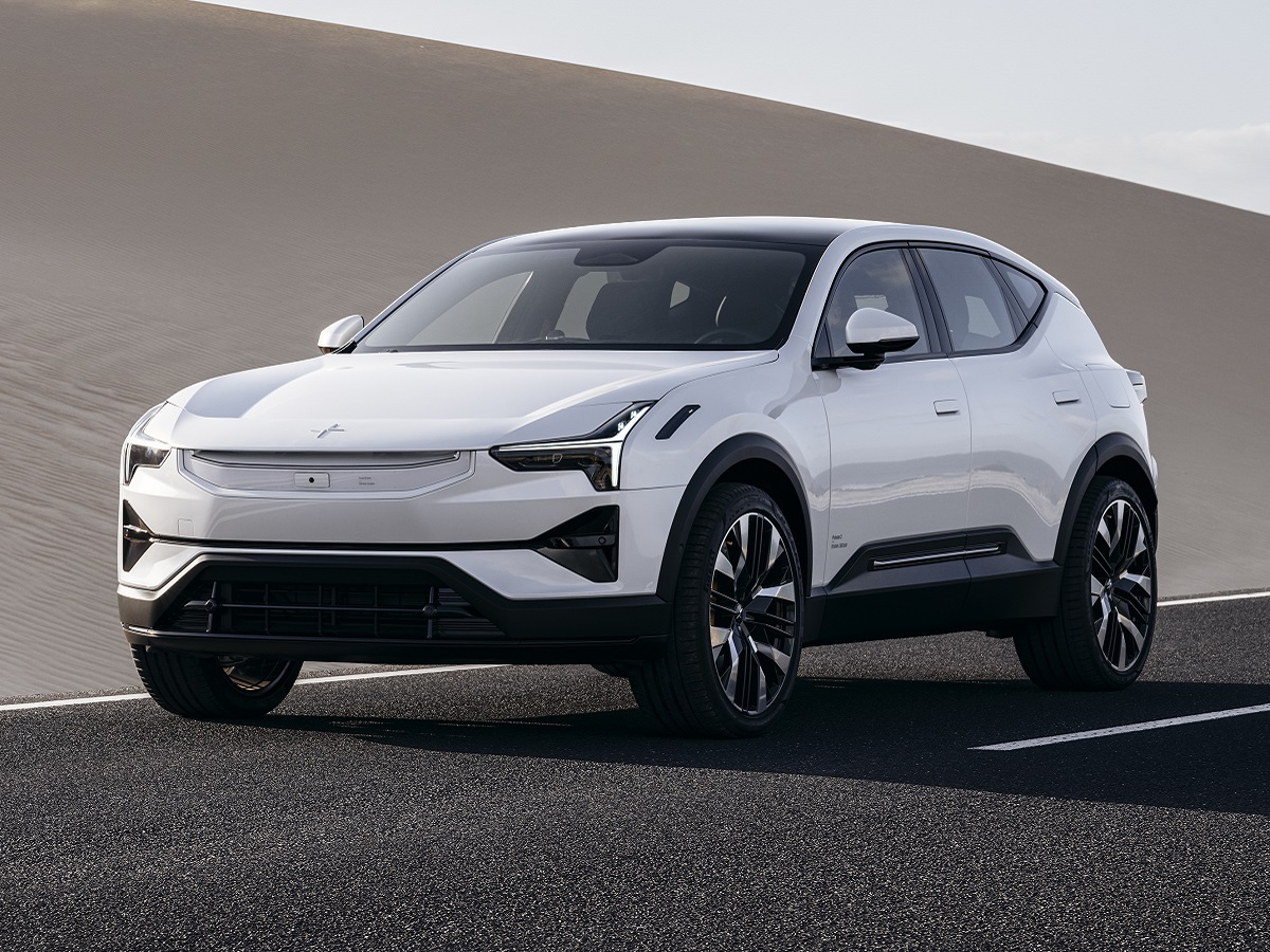 2025 Polestar 3 with Performance Pack Snow White Front Quarter View
