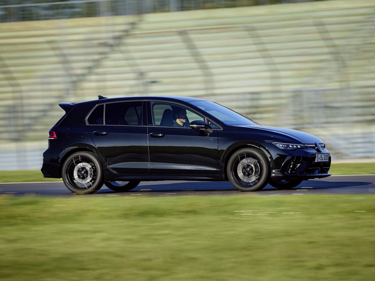 2025 Volkswagen Golf R Black Edition Side View Action European model
