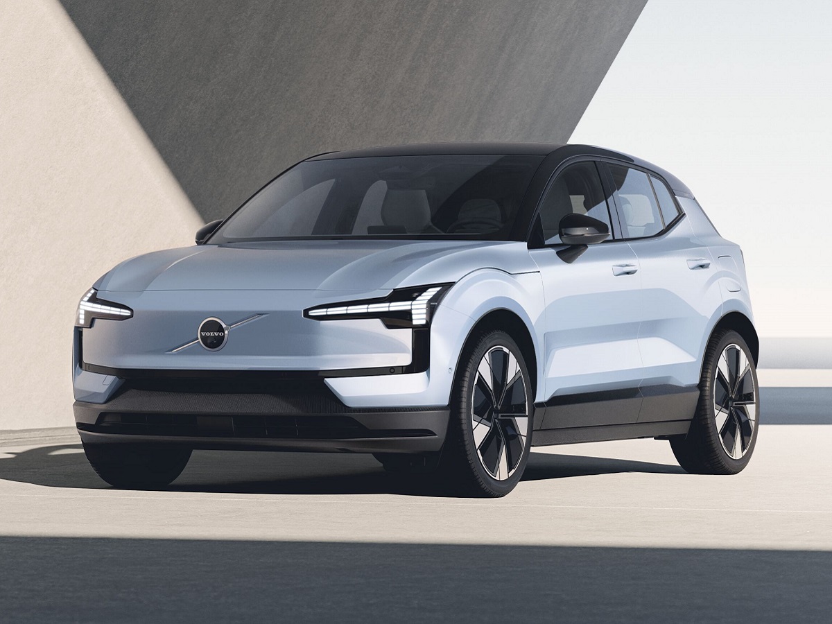 2025 Volvo EX30 Front Quarter View