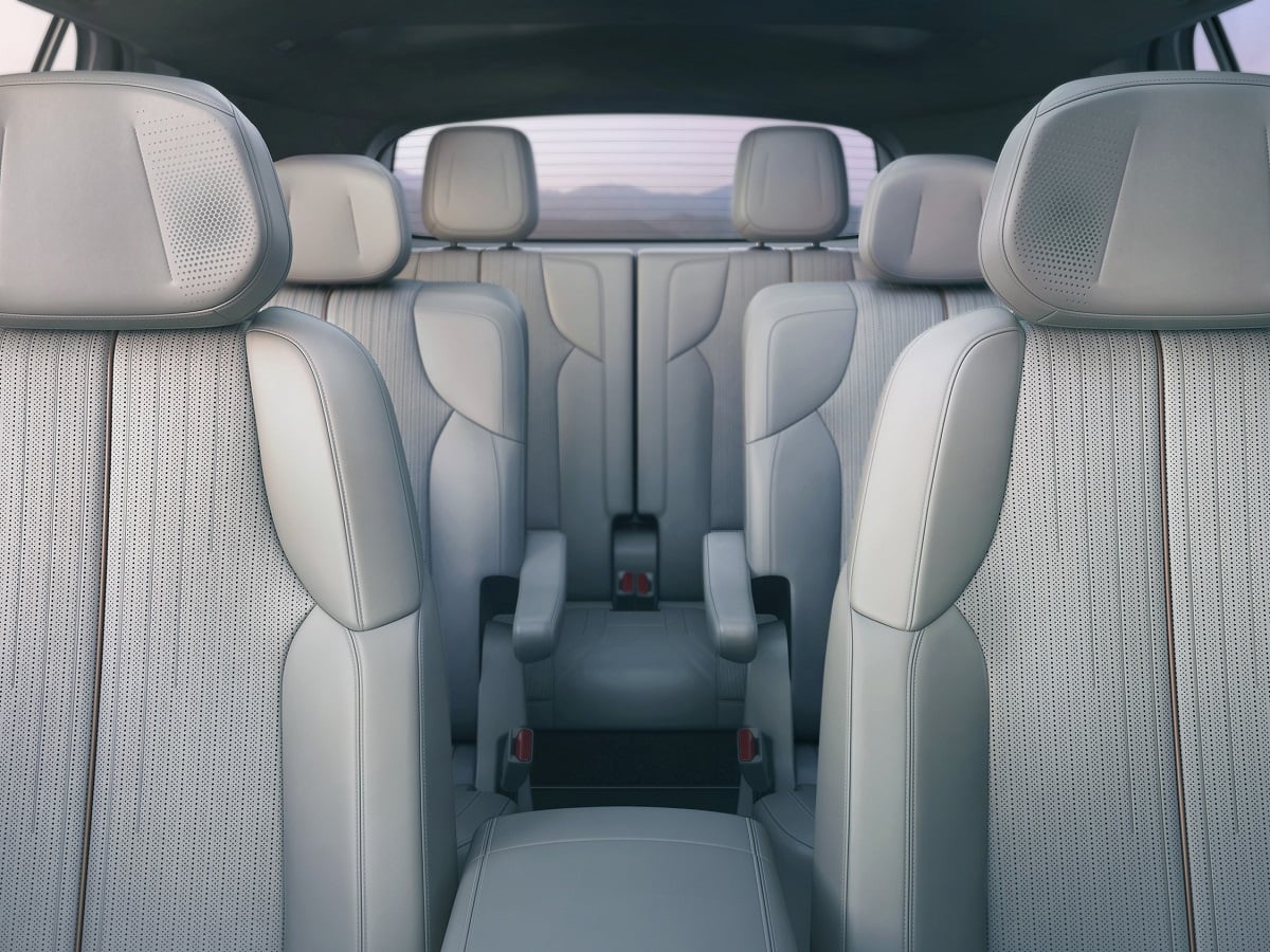 2026 Cadillac Vistiq Sky Cool Gray Interior Seats