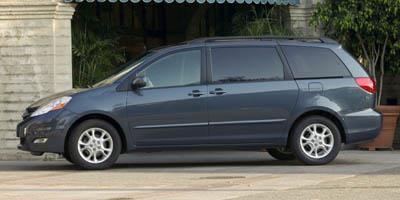 Used 2007 Toyota Sienna-V6 Wagon 5D XLE Options