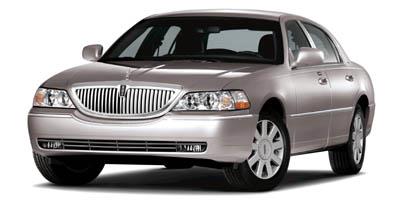 Used 2007 Lincoln Town Car-V8 Sedan 4D Designer Options