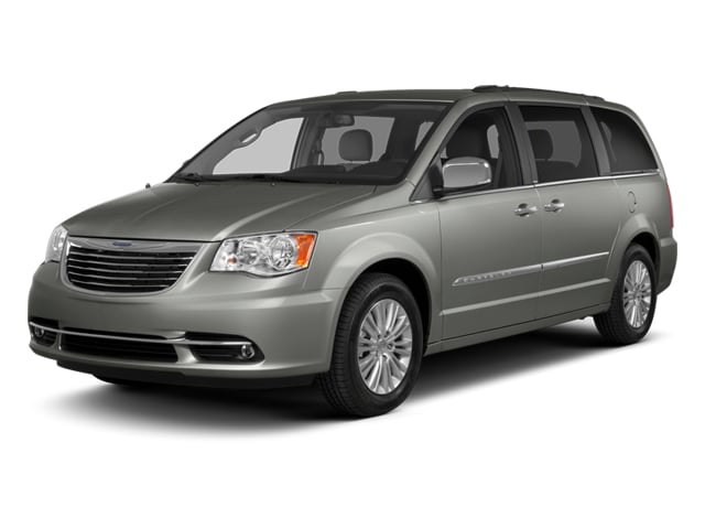 2018 chrysler town and country van