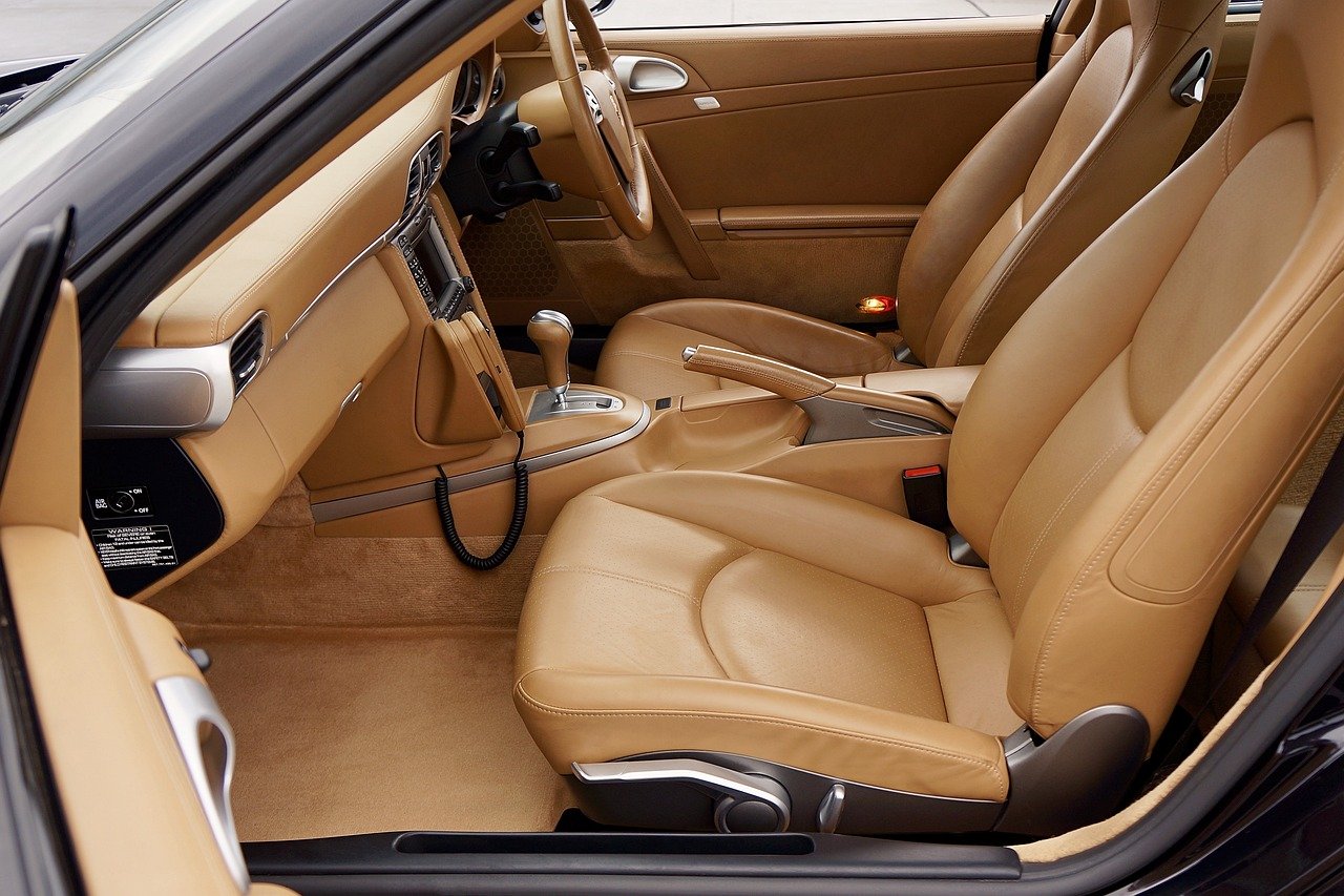 Pros And Cons Of Leather Leatherette