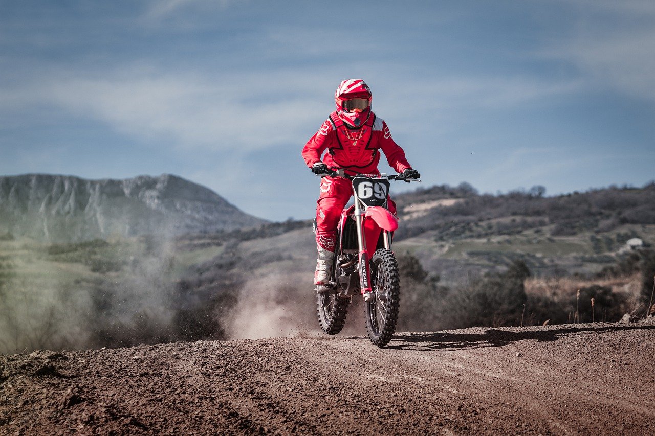 Motorcycle vs. Dirt Bikes